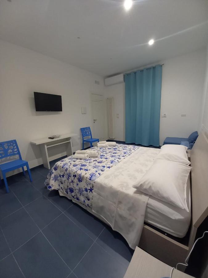Hotel Al delfino blu Margherita Di Savoia Exterior foto